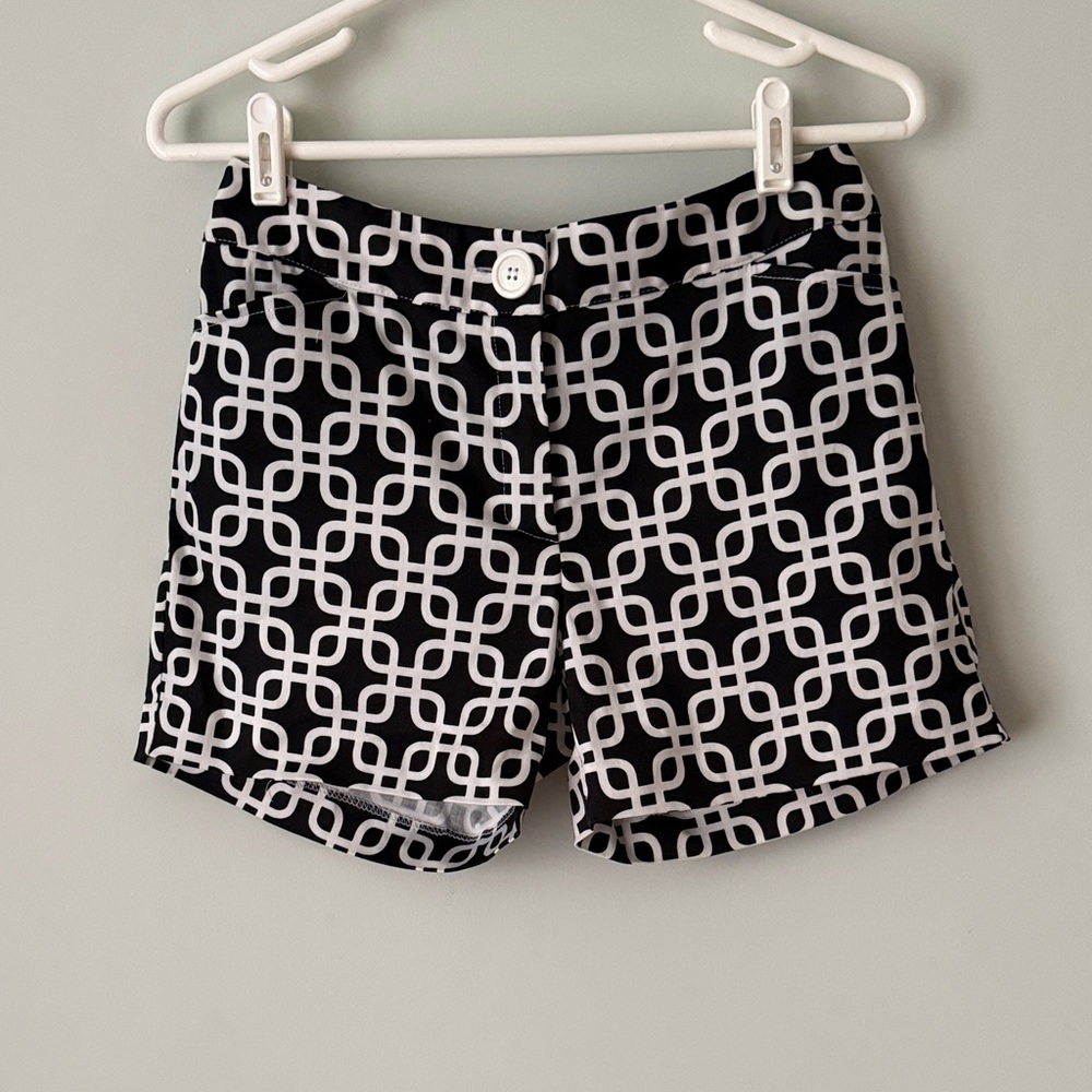 Skirtin Around Black and White Link-Print Shorts
